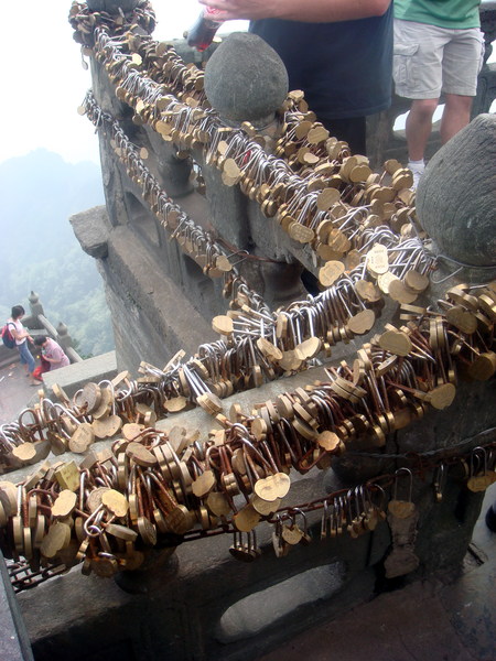 Image: /media/?path=/trips/2007-08-13 China/2007-08-20_Wudang/20070820-102452-0-Joe.jpg